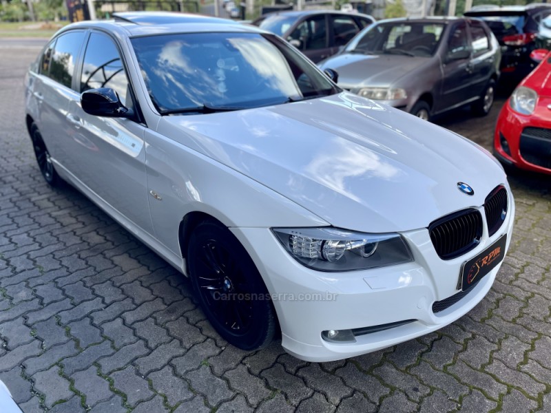 320I 2.0 16V GASOLINA 4P AUTOMÁTICO - 2010 - SãO SEBASTIãO DO CAí