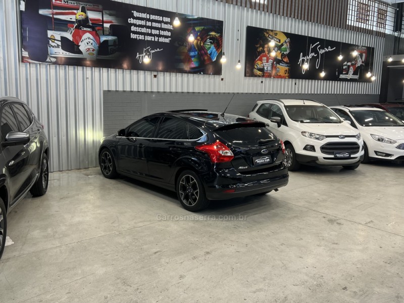 FOCUS 2.0 TITANIUM PLUS HATCH 16V FLEX 4P AUTO - 2015 - CAXIAS DO SUL