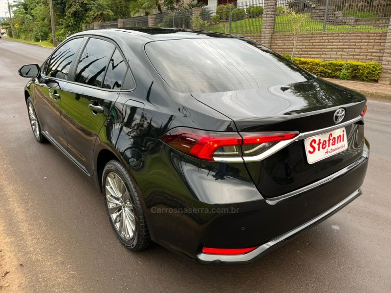 COROLLA 2.0 XEI 16V FLEX 4P AUTOMÁTICO - 2024 - FELIZ