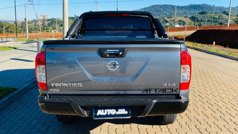 FRONTIER 2.3 ATTACK 4X4 CD BI-TURBO DIESEL 4P AUTOMÁTICO - 2021 - DOIS IRMãOS