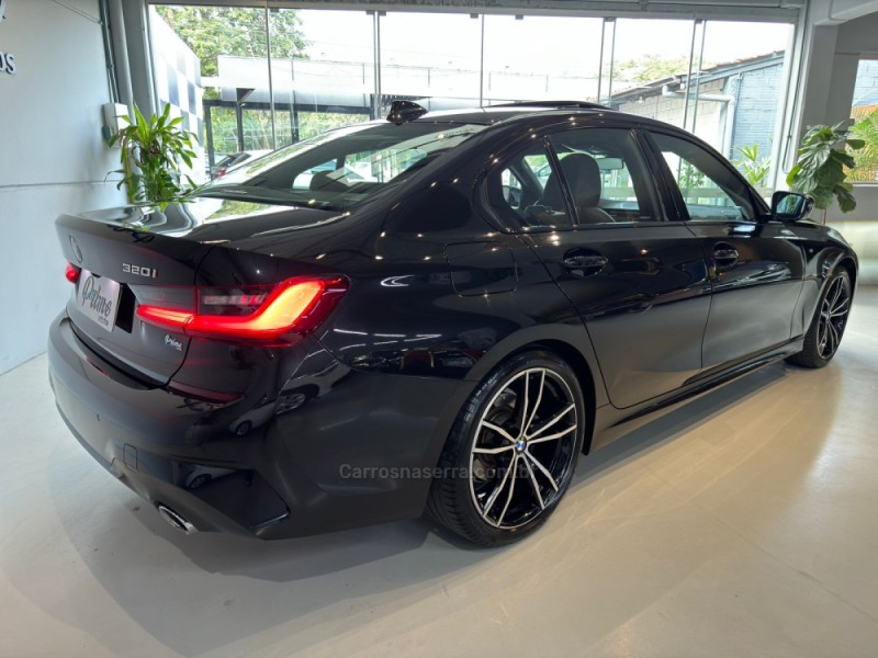 320I 2.0 M SPORT 16V TURBO GASOLINA 4P AUTOMÁTICO - 2021 - ESTâNCIA VELHA