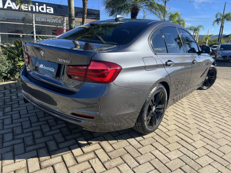 320I 2.0 16V TURBO ACTIVE FLEX 4P AUTOMÁTICO - 2018 - IGREJINHA