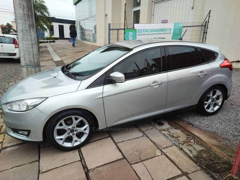 FOCUS 2.0 SE HATCH 16V FLEX 4P AUTO - 2018 - FARROUPILHA