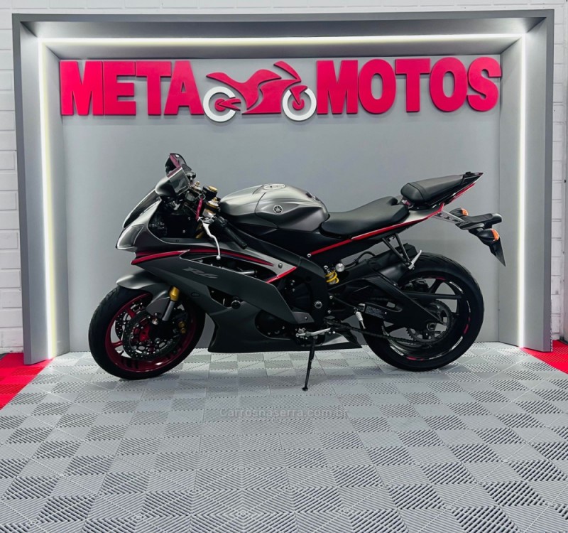 YZF R6 - 2012 - CAMPO BOM