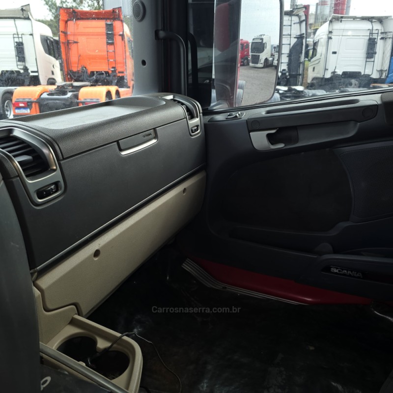 R-440 A 6X4 - 2012 - GARIBALDI