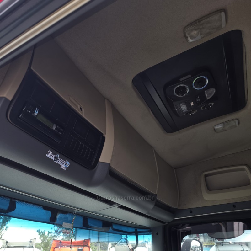 R-440 A 6X4 - 2012 - GARIBALDI