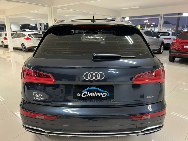 Q5 2.0 TFSI S-LINE S TRONIC 16V GASOLINA 4P AUTOMÁTICO - 2020 - TAQUARA