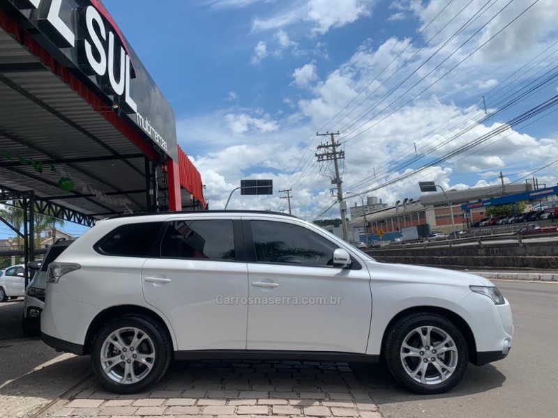 OUTLANDER 2.0 16V GASOLINA 4P AUTOMÁTICO - 2015 - CAXIAS DO SUL