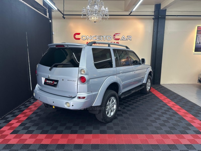 PAJERO SPORT 3.5 HPE 4X4 V6 24V FLEX 4P AUTOMÁTICO - 2011 - NOVO HAMBURGO