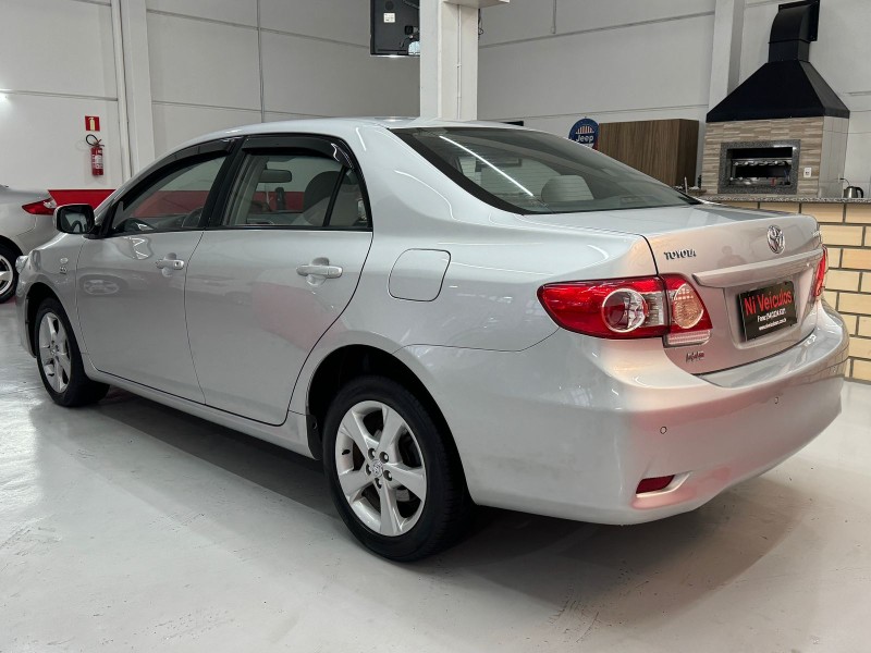 COROLLA 1.8 GLI 16V FLEX 4P AUTOMÁTICO - 2014 - CAXIAS DO SUL