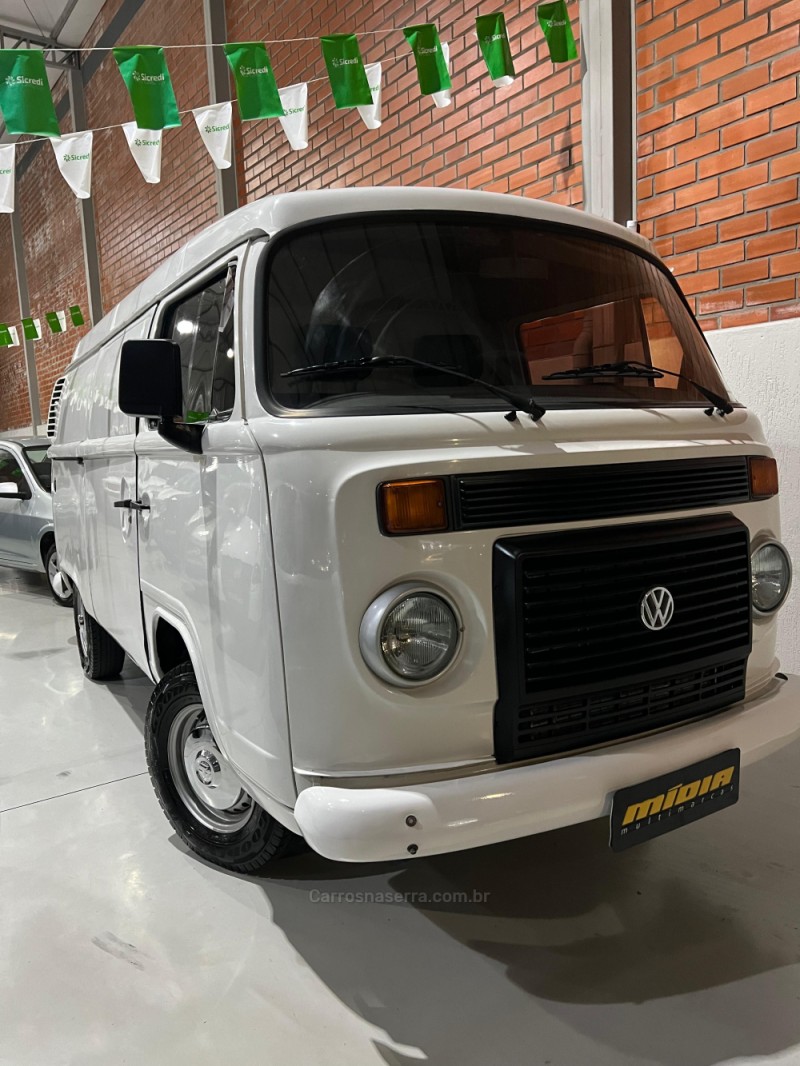 KOMBI 1.4 MI FURGÃO 8V FLEX 3P MANUAL