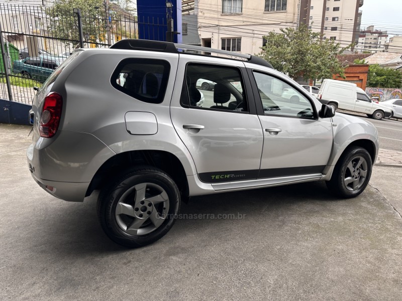 DUSTER 2.0 DYNAMIQUE 4X2 16V FLEX 4P AUTOMÁTICO - 2014 - CAXIAS DO SUL