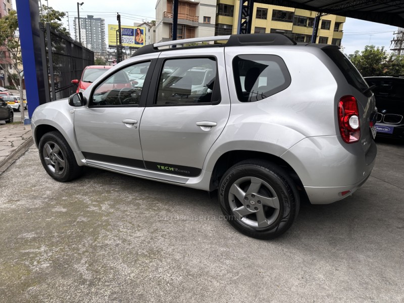 DUSTER 2.0 DYNAMIQUE 4X2 16V FLEX 4P AUTOMÁTICO - 2014 - CAXIAS DO SUL