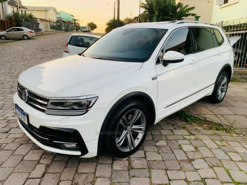 tiguan 2.0 allspace r line 350 tsi 4x4 gasolina 4p 2018 caxias do sul