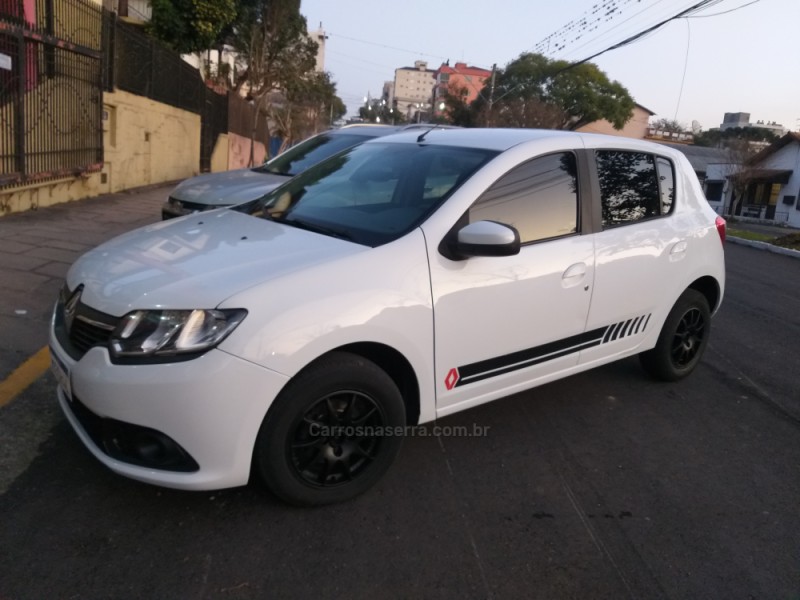 SANDERO 1.0 EXPRESSION 12V FLEX 4P MANUAL - 2015 - VERANóPOLIS