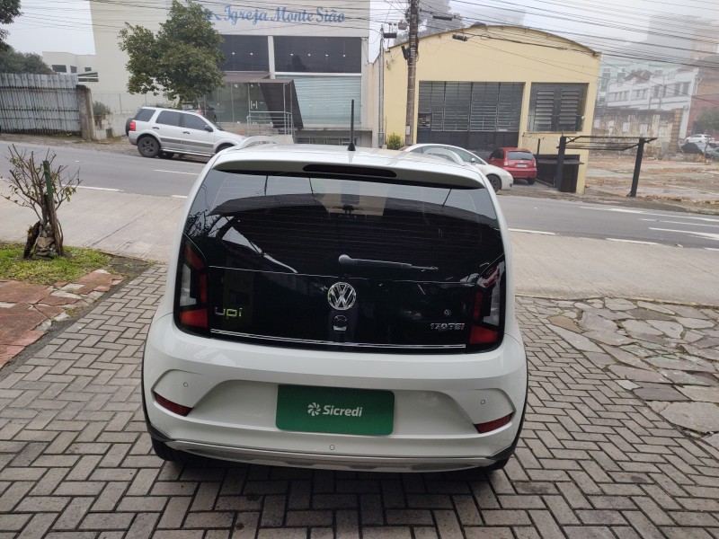 UP 1.0 TSI CROSS 12V FLEX 4P MANUAL - 2019 - CAXIAS DO SUL