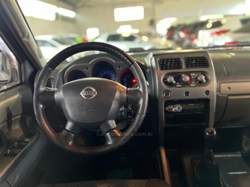 FRONTIER 2.8 SE 4X2 CD TURBO ELETRONIC DIESEL 4P MANUAL - 2005 - CAXIAS DO SUL