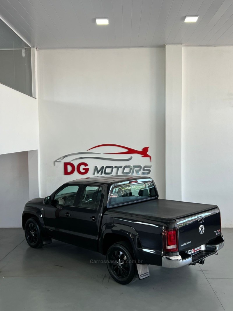 AMAROK 3.0 V6 TDI HIGHLINE CD DIESEL 4MOTION AUTOMÁTICO - 2018 - NOVO HAMBURGO