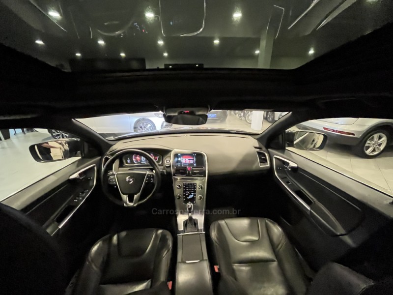 XC60 2.4 D5 MOMENTUM DIESEL AWD 4P AUTOMÁTICO - 2017 - BENTO GONçALVES