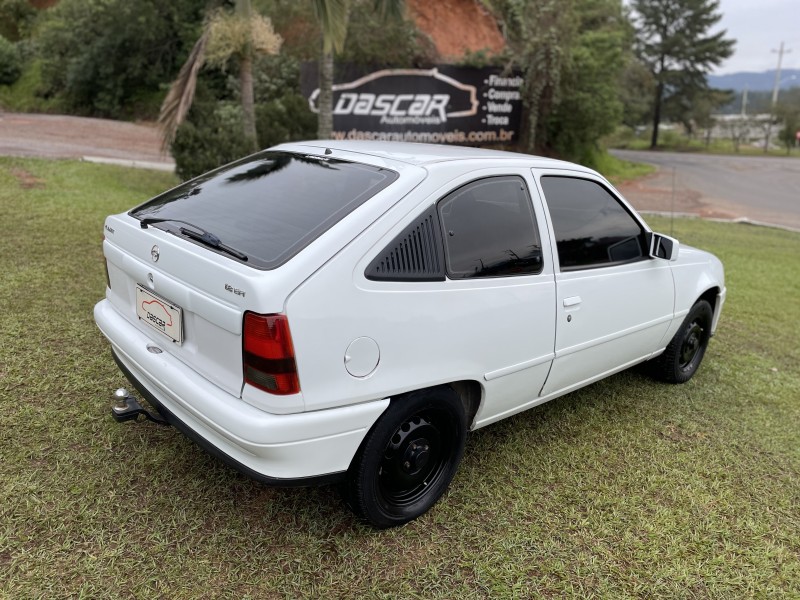 KADETT 1.8 EFI GL 8V GASOLINA 2P MANUAL - 1997 - BOM PRINCíPIO