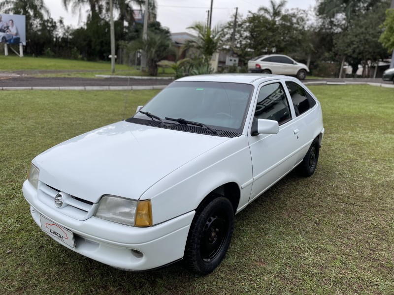 KADETT 1.8 EFI GL 8V GASOLINA 2P MANUAL - 1997 - BOM PRINCíPIO