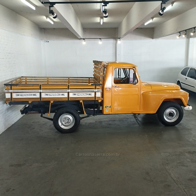 F-75 2.3 4X4 PICK-UP MANUAL - 1977 - CAXIAS DO SUL