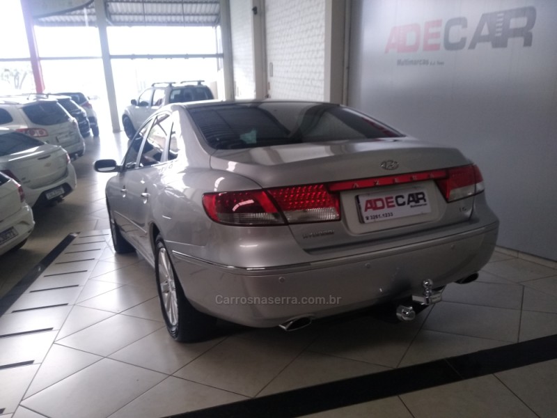 AZERA 3.3 MPFI GLS SEDAN V6 24V GASOLINA 4P AUTOMÁTICO - 2009 - FARROUPILHA