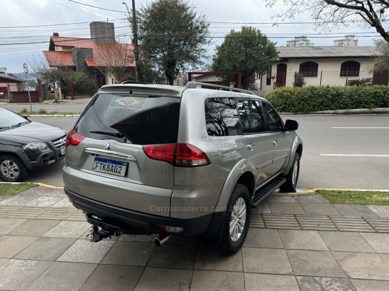 PAJERO DAKAR 3.2 HPE 4X4 7 LUGARES 16V TURBO INTERCOOLER DIESEL 4P AUTOMÁTICO - 2015 - FARROUPILHA