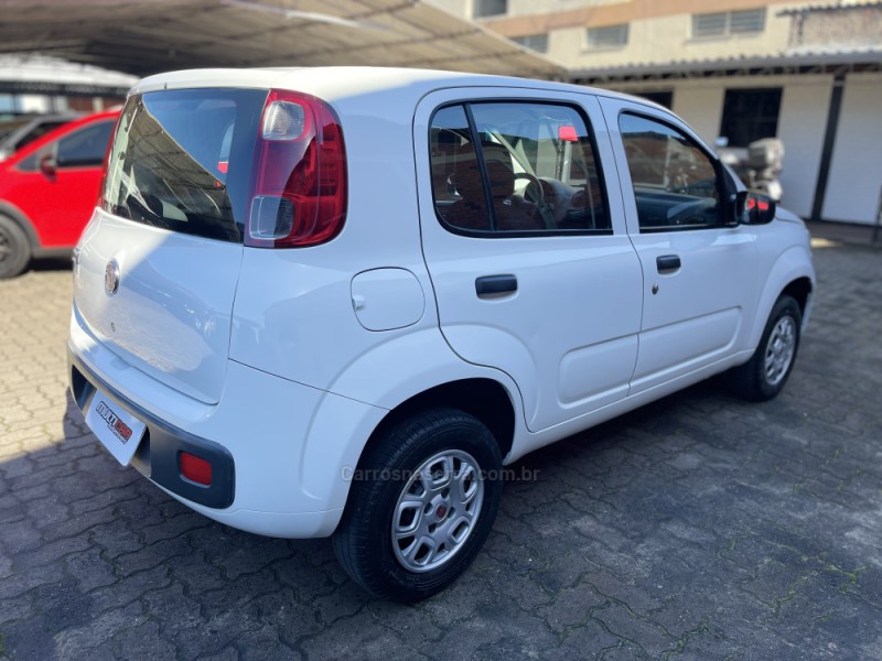 UNO 1.0 EVO VIVACE 8V FLEX 4P MANUAL - 2014 - CAMPO BOM