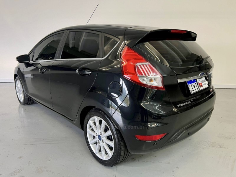 FIESTA 1.6 TITANIUM PLUS HATCH 16V FLEX 4P AUTOMÁTICO - 2018 - CAXIAS DO SUL