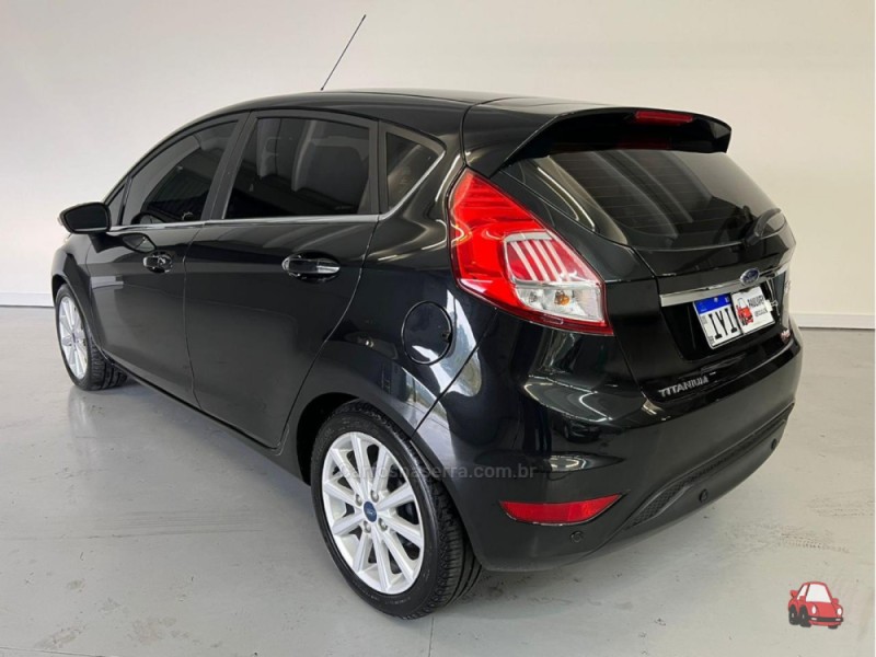 FIESTA 1.6 TITANIUM PLUS HATCH 16V FLEX 4P AUTOMÁTICO - 2018 - CAXIAS DO SUL