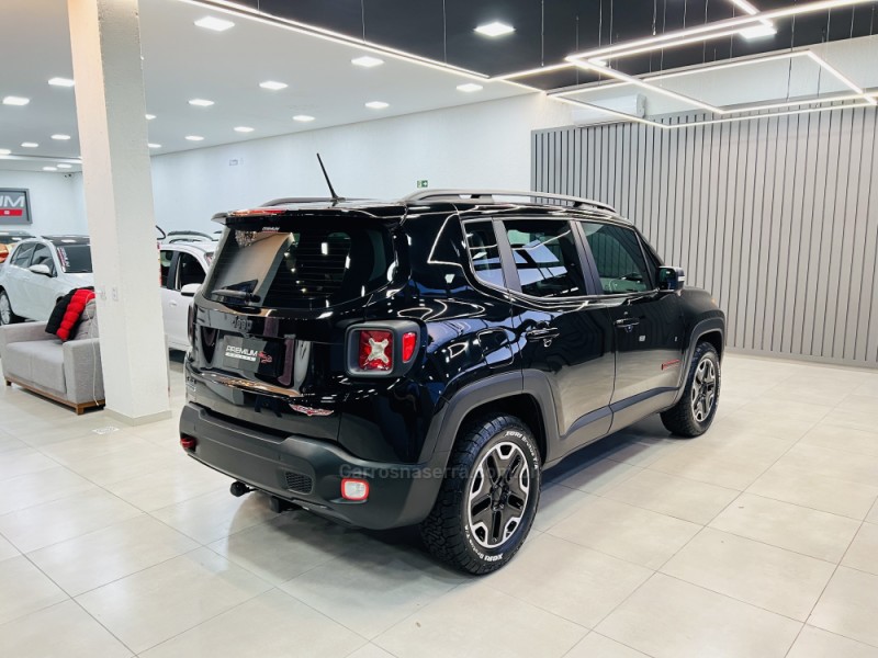 RENEGADE 2.0 16V TURBO DIESEL TRAILHAWK 4P 4X4 AUTOMÁTICO - 2016 - DOIS IRMãOS