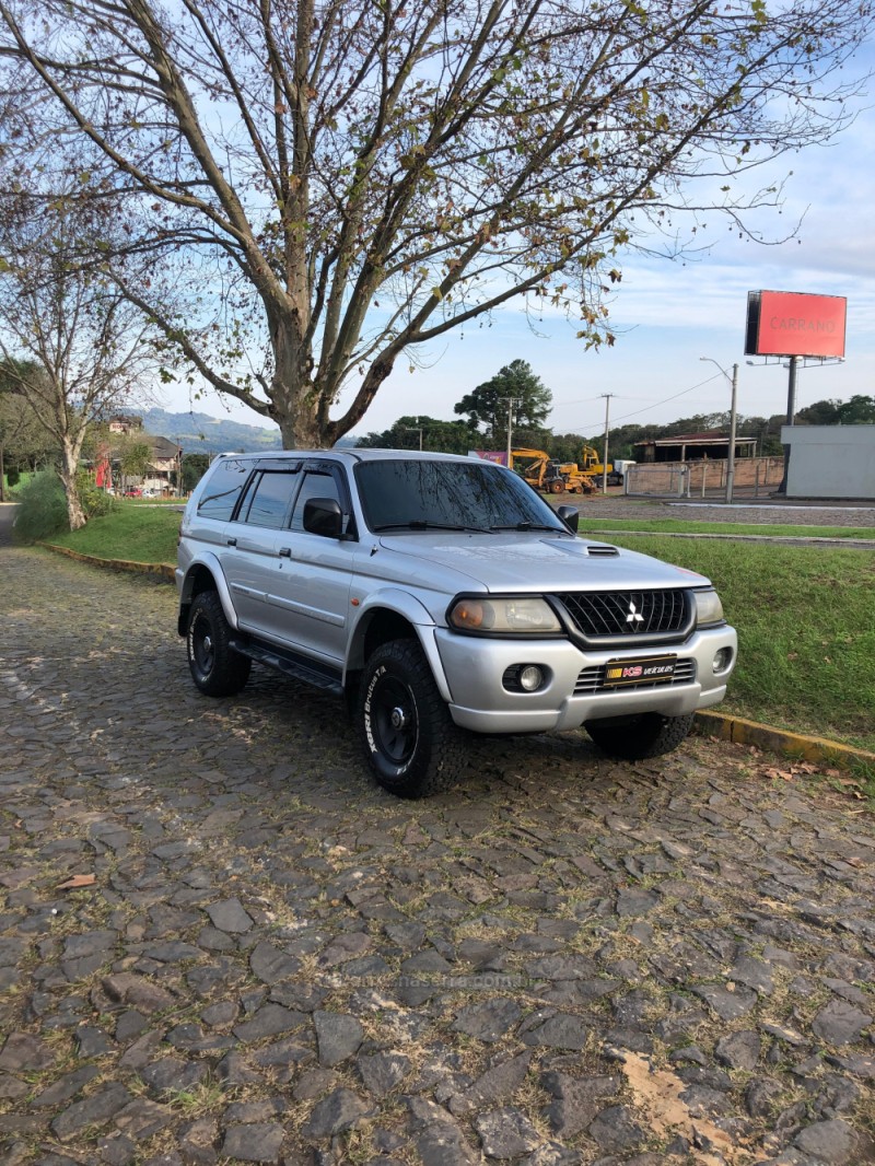 PAJERO SPORT 2.8 4X4 8V TURBO INTERCOOLER DIESEL 4P AUTOMÁTICO - 2002 - DOIS IRMãOS