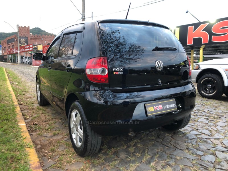 FOX 1.6 MI 8V FLEX 4P MANUAL - 2009 - DOIS IRMãOS