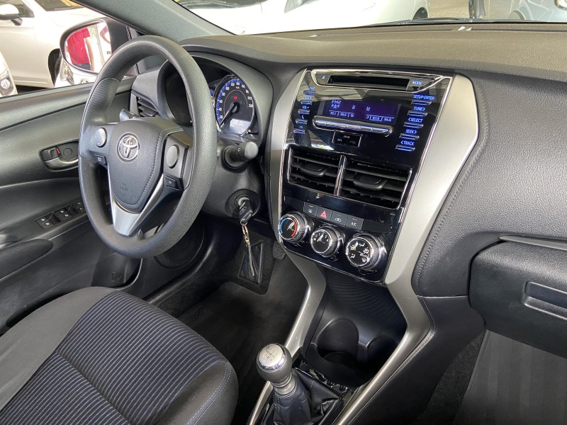 YARIS 1.3 16V FLEX XL MANUAL16 - 2019 - FARROUPILHA