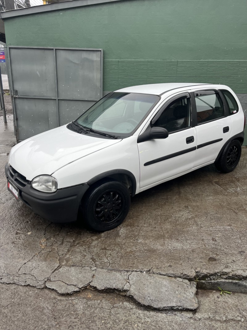 CORSA 1.0 MPFI 8V GASOLINA 4P MANUAL - 1998 - CAXIAS DO SUL