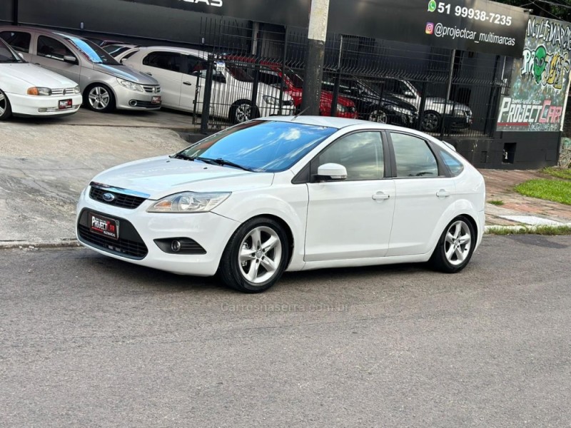 FOCUS 1.6 8V FLEX 4P MANUAL - 2012 - NOVO HAMBURGO