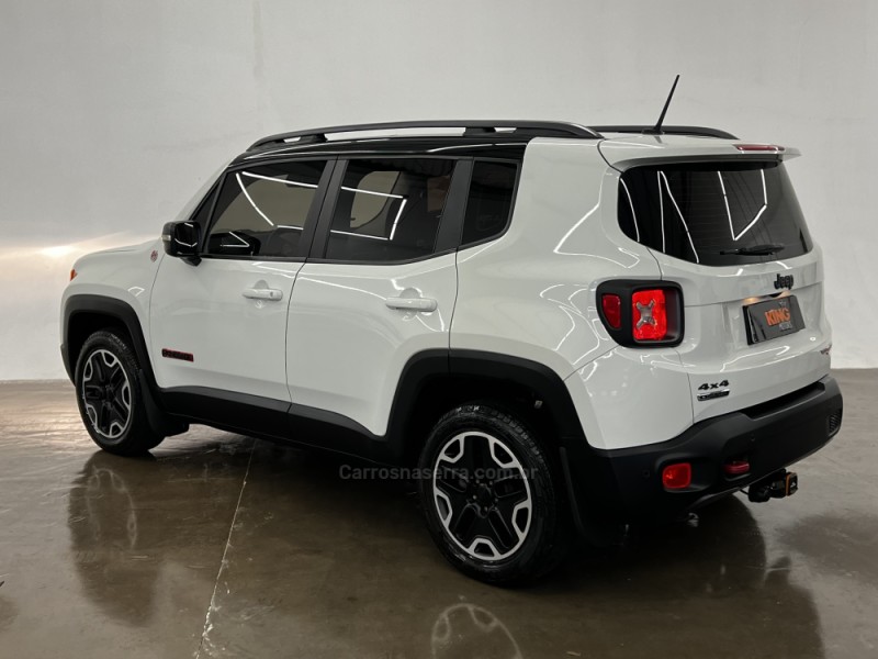 RENEGADE 2.0 16V TURBO DIESEL TRAILHAWK 4P 4X4 AUTOMÁTICO - 2016 - CAXIAS DO SUL