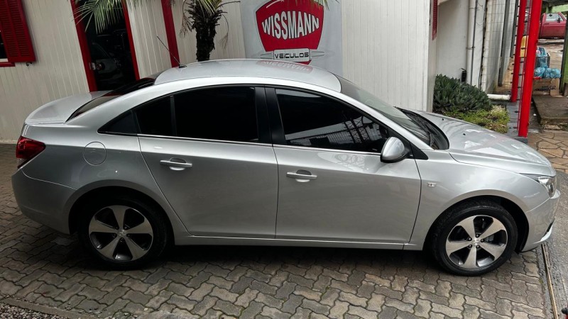 CRUZE 1.8 LT 16V FLEX 4P AUTOMÁTICO - 2014 - TRêS COROAS