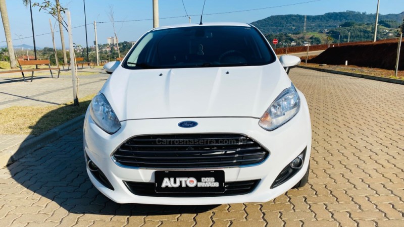 FIESTA 1.6 TITANIUM HATCH 16V FLEX 4P MANUAL - 2015 - DOIS IRMãOS