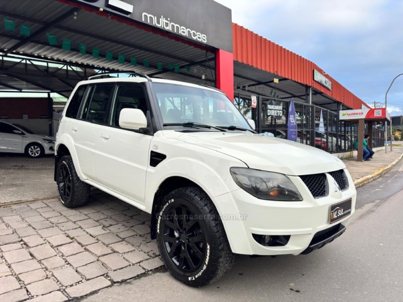 PAJERO TR4 2.0 4X4 16V 140CV FLEX 4P AUTOMÁTICO - 2010 - CAXIAS DO SUL