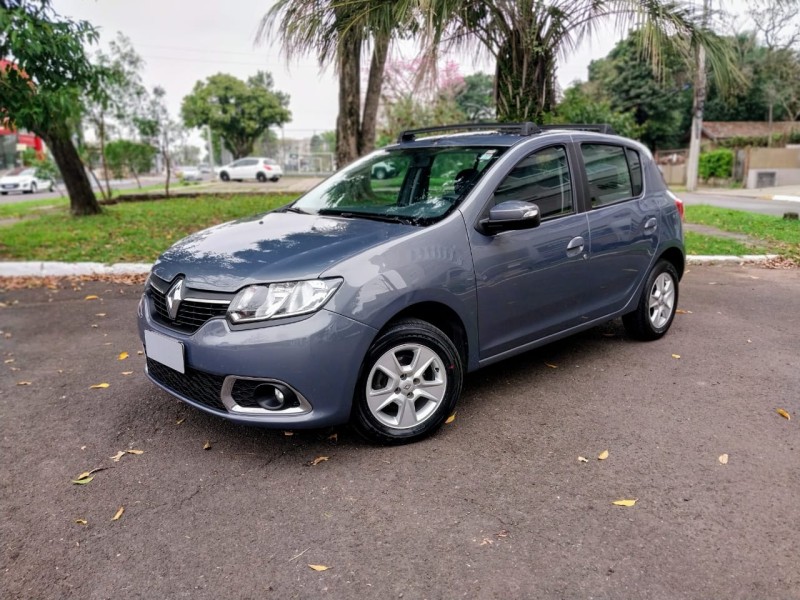 SANDERO 1.6 DYNAMIQUE 8V FLEX 4P MANUAL - 2015 - NOVO HAMBURGO