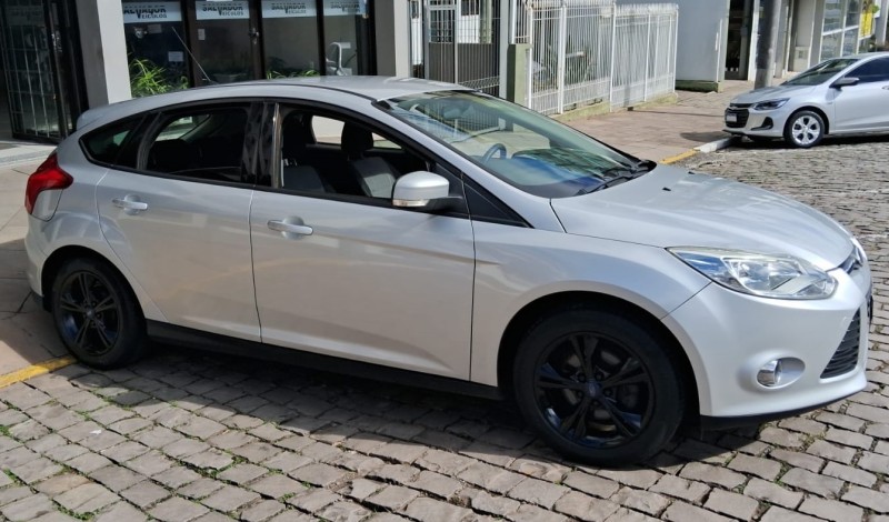 FOCUS 1.6 S 16V FLEX 4P MANUAL - 2014 - FLORES DA CUNHA