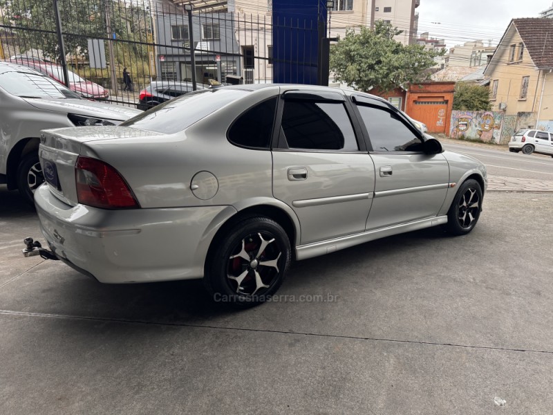 VECTRA 2.2 MPFI GL MILENIUM 8V GASOLINA 4P MANUAL - 2000 - CAXIAS DO SUL