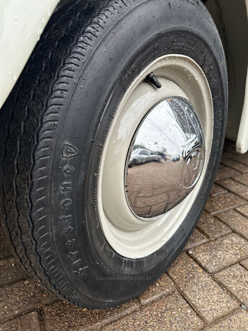 FUSCA 1.2 8V GASOLINA 2P MANUAL - 1965 - TRêS COROAS