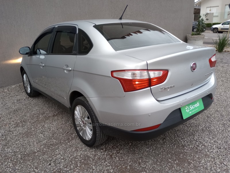 SIENA 1.6 MPI ESSENCE 16V FLEX 4P MANUAL - 2014 - FLORES DA CUNHA