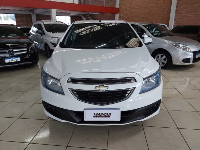 ONIX 1.4 MPFI LT 8V FLEX 4P MANUAL - 2013 - FARROUPILHA