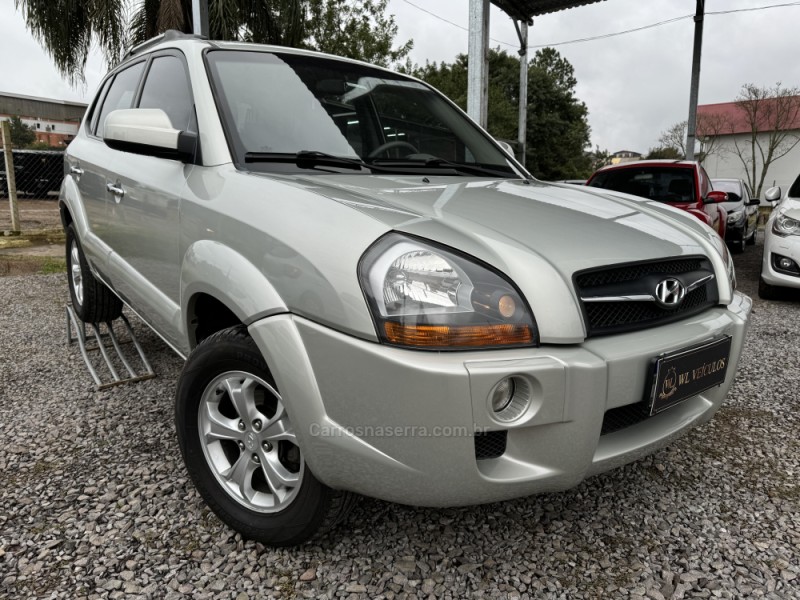 TUCSON 2.0 MPFI GLS 16V 143CV 2WD FLEX 4P AUTOMÁTICO