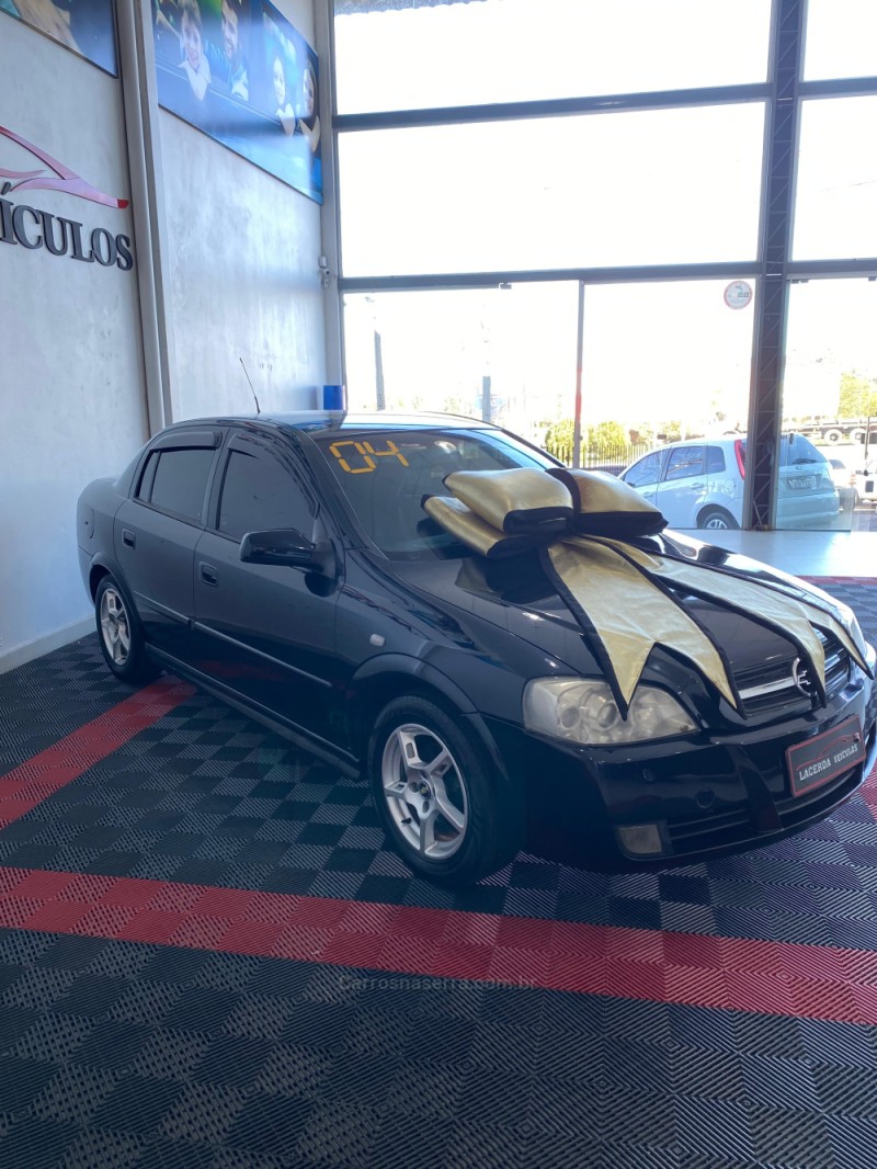 ASTRA 2.0 MPFI ADVANTAGE SEDAN 8V FLEX 4P MANUAL - 2004 - TAQUARA