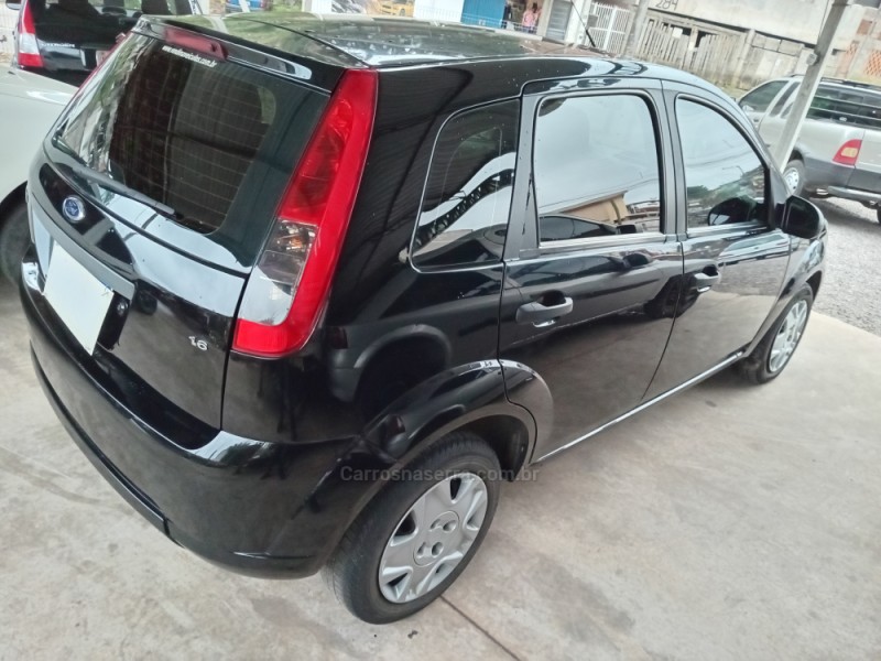 FIESTA 1.6 MPI 8V GASOLINA 4P MANUAL - 2011 - CAXIAS DO SUL